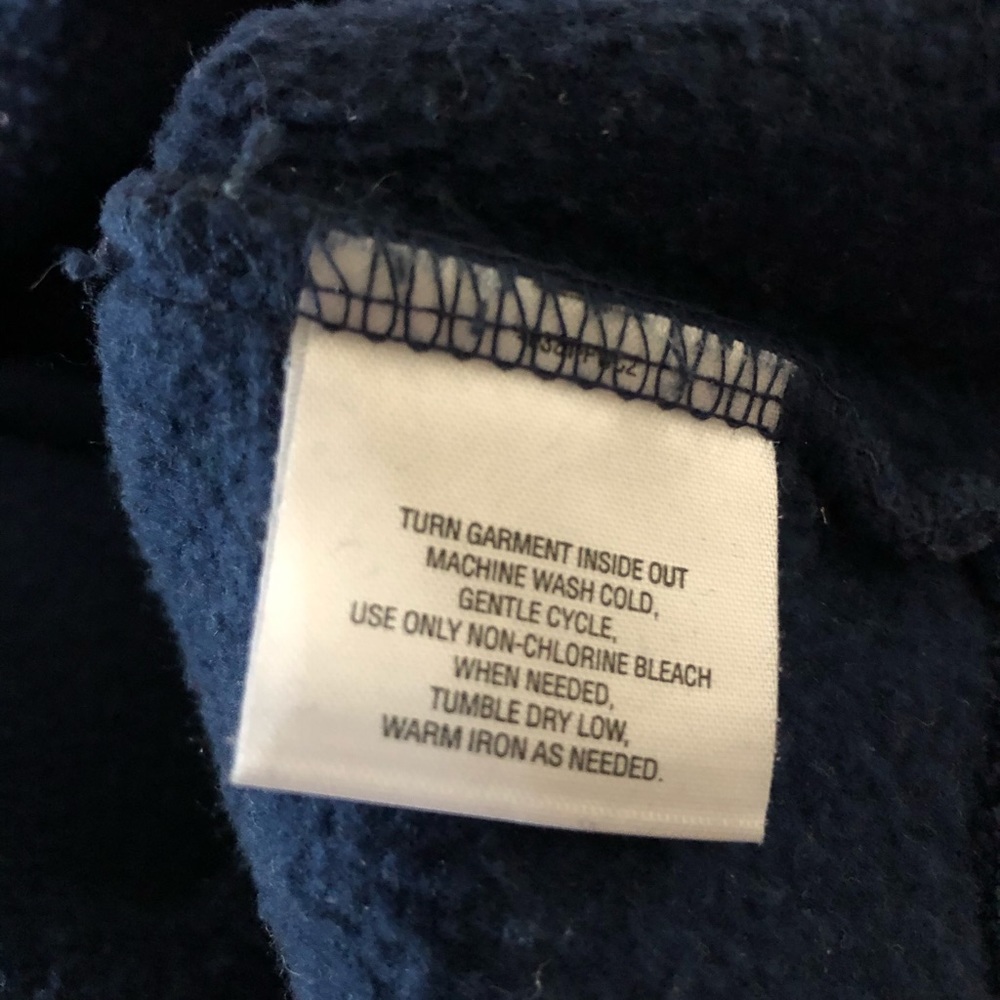 Basic Editions Blue Christmas Sweatshirt Sz. Lg. - Picture 6 of 6